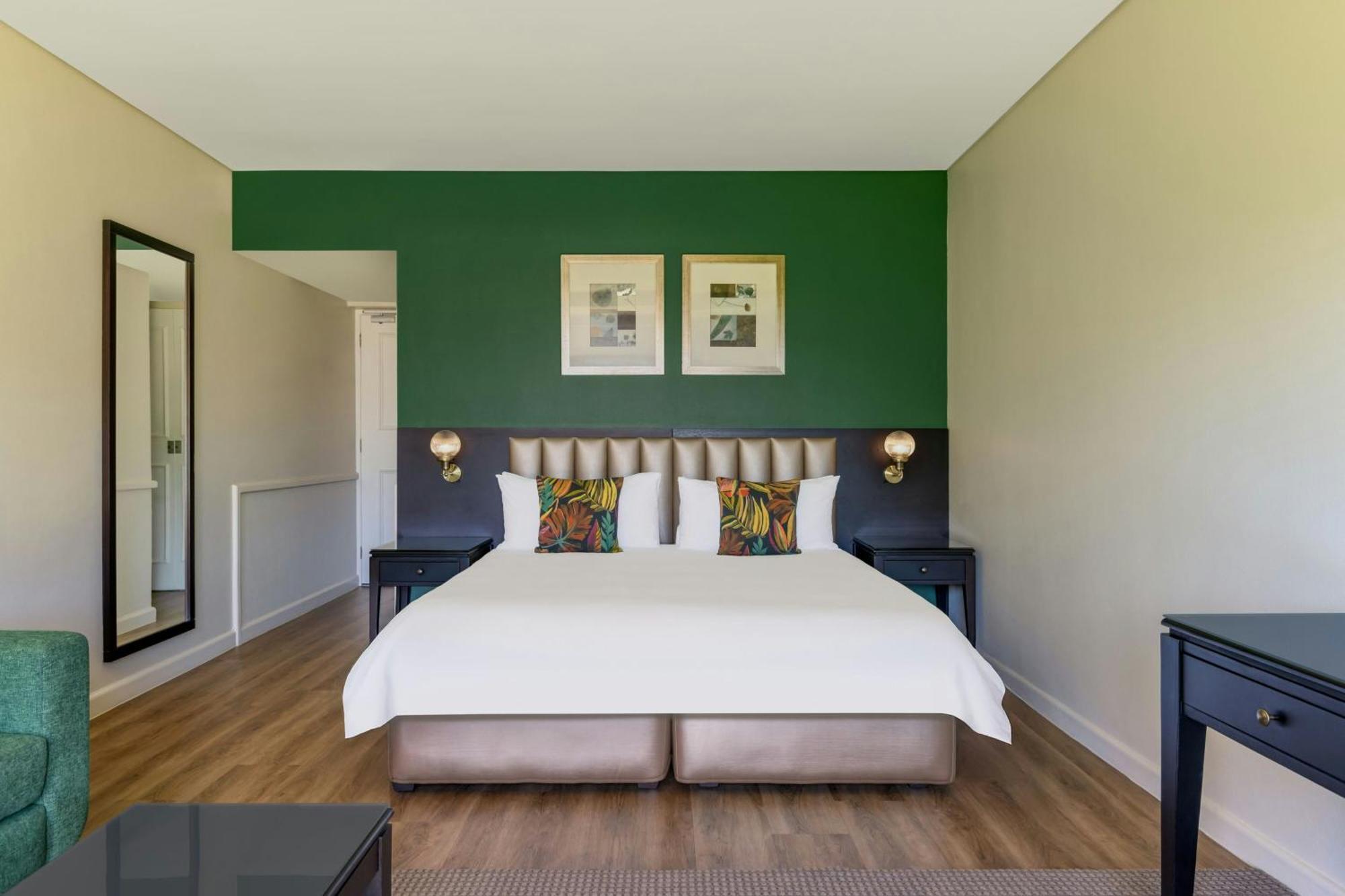 Lord Charles Hotel Somerset West Buitenkant foto