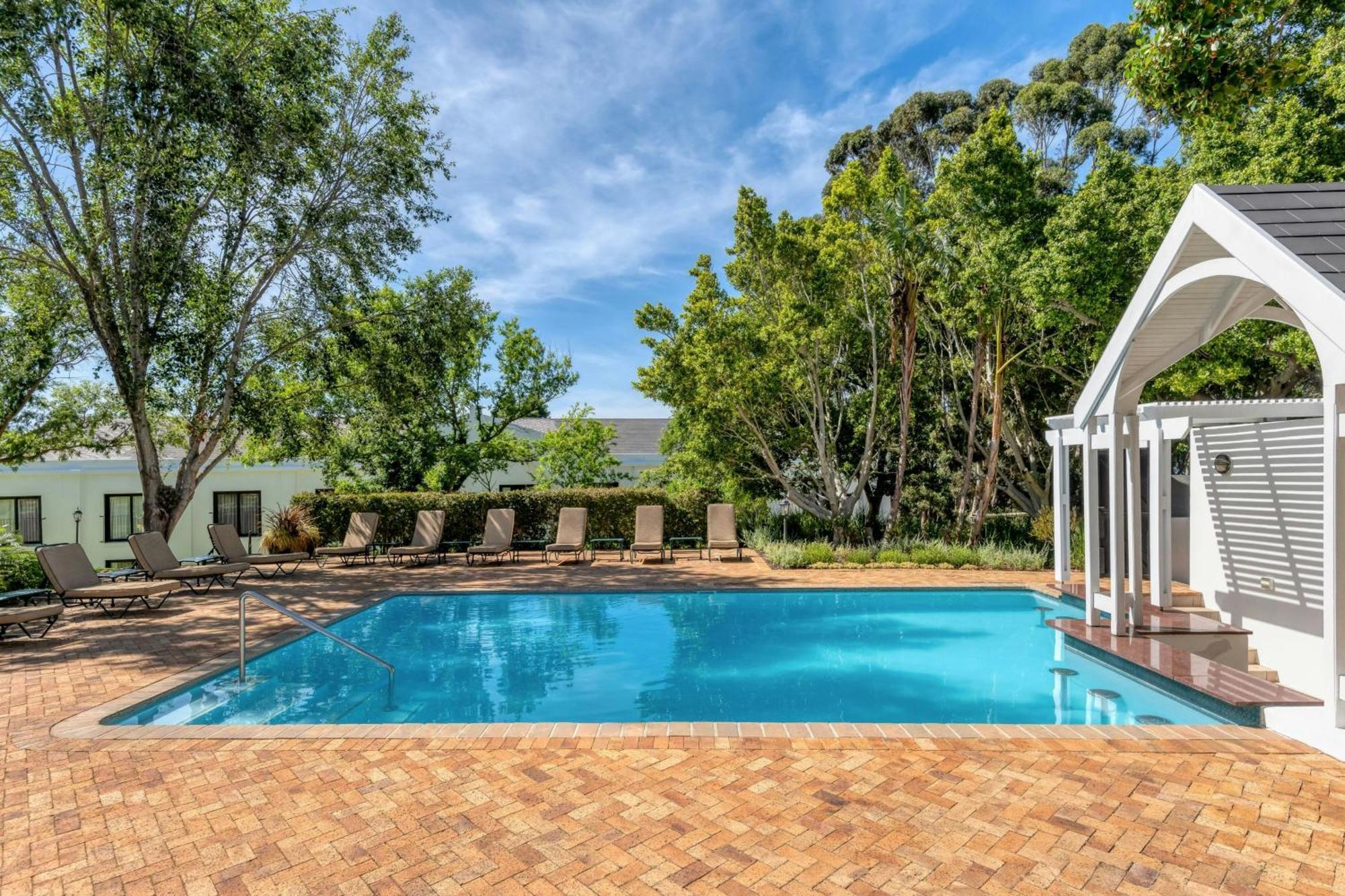 Lord Charles Hotel Somerset West Buitenkant foto
